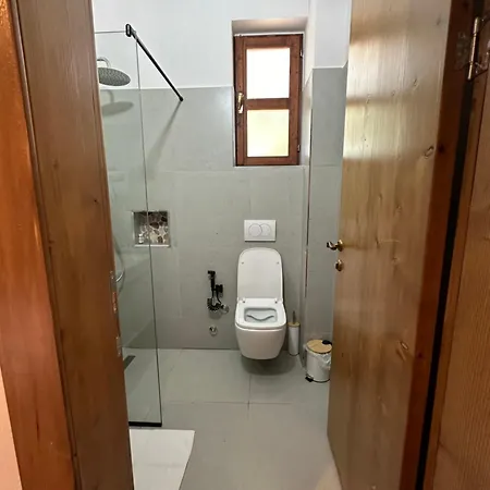 Kantina & Ferma Dukat Hotell *