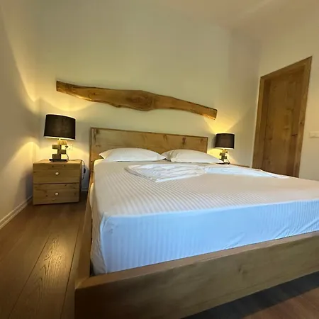 Kantina & Ferma Dukat Hotell