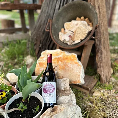 Kantina & Ferma Dukat Hotel *