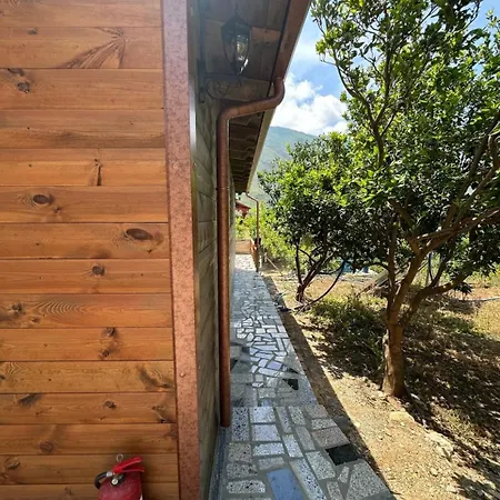 Kantina & Ferma Dukat Otel Orikum