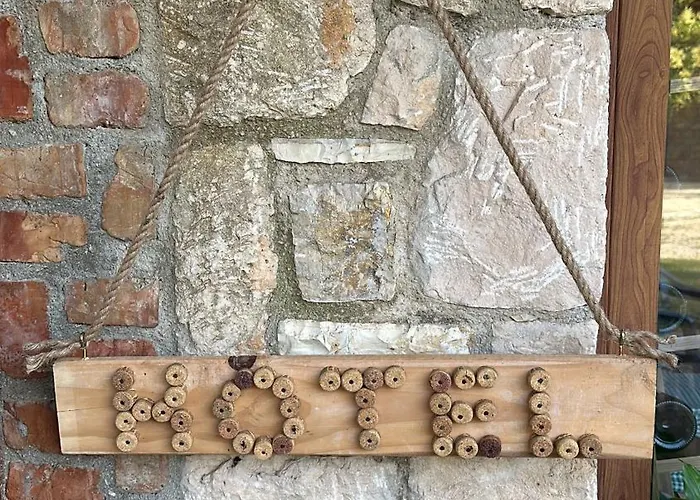 Kantina & Ferma Dukat * אוריקום